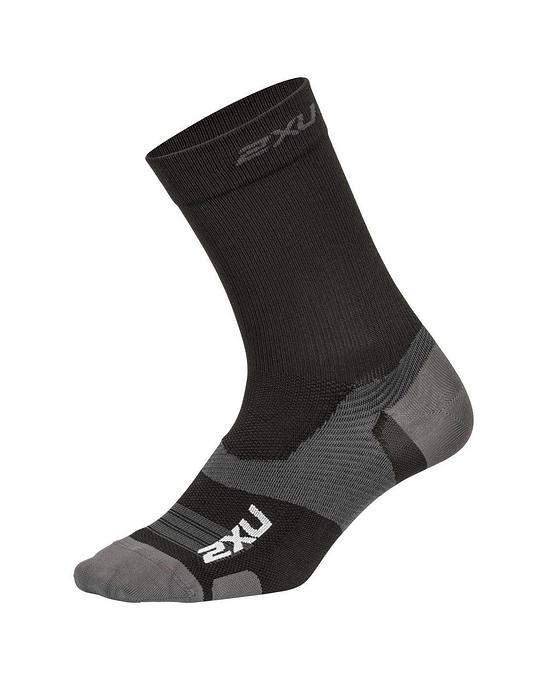 2XU UA7029E Vectr Ultralight Crew Unisex Running Socks (Black/Titanium)