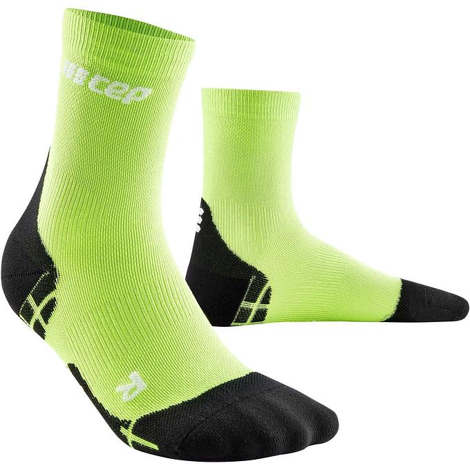 CEP Compression Ultralight Short Women's Compression Socks (Flash Green/Black)