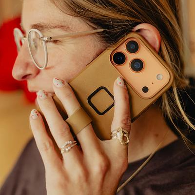 Peak Design iPhone 17 Pro Max Everyday Loop Phone Case (Tan Clarino)