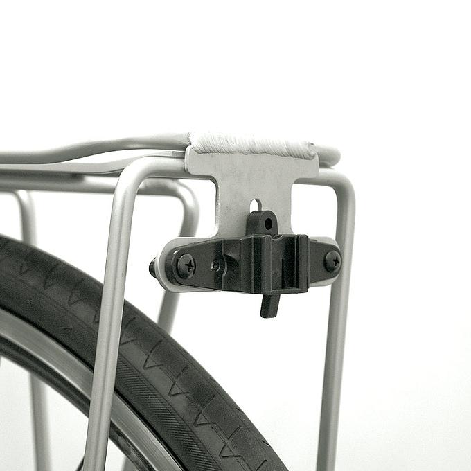 Cateye Rear Rack Bracket for Tail Lamp (Black)