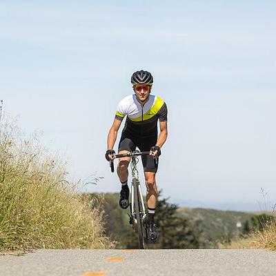 Giro Agilis MIPS Road Cycling Helmet (Matte Black/Bright Red)
