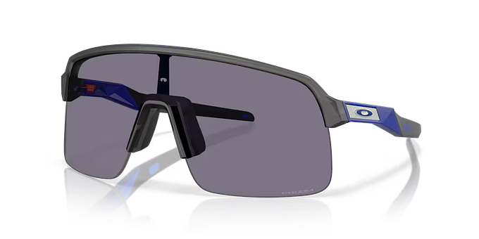 Oakley Sutro Lite Sunglasses (Matte Grey Smoke/Prizm Grey)