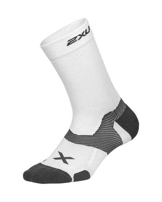 2XU UA5053E Vectr Cushion Crew Unisex Compression Socks (White/Grey)