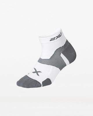 2XU UA5053E Vectr Cushion 1/4 Crew Unisex Compression Socks (White/Grey)