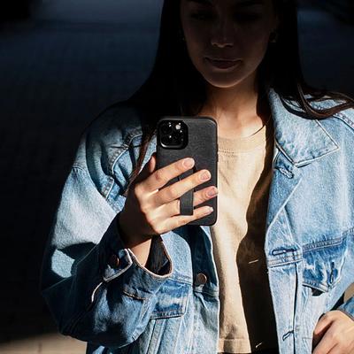 Peak Design iPhone 14 Pro Max Everyday Loop Phone Case (Charcoal)